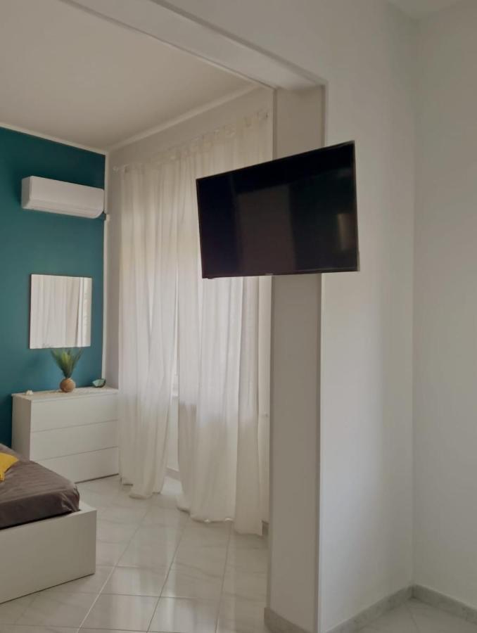 سكاليا A Due Passi Dal Mare B&B الغرفة الصورة